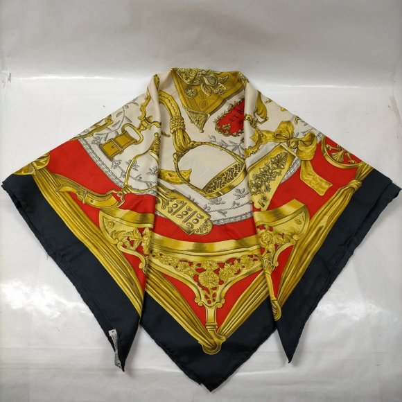 Hermes scarf Carre 90 Reds Silk100% - Picture 5 of 9